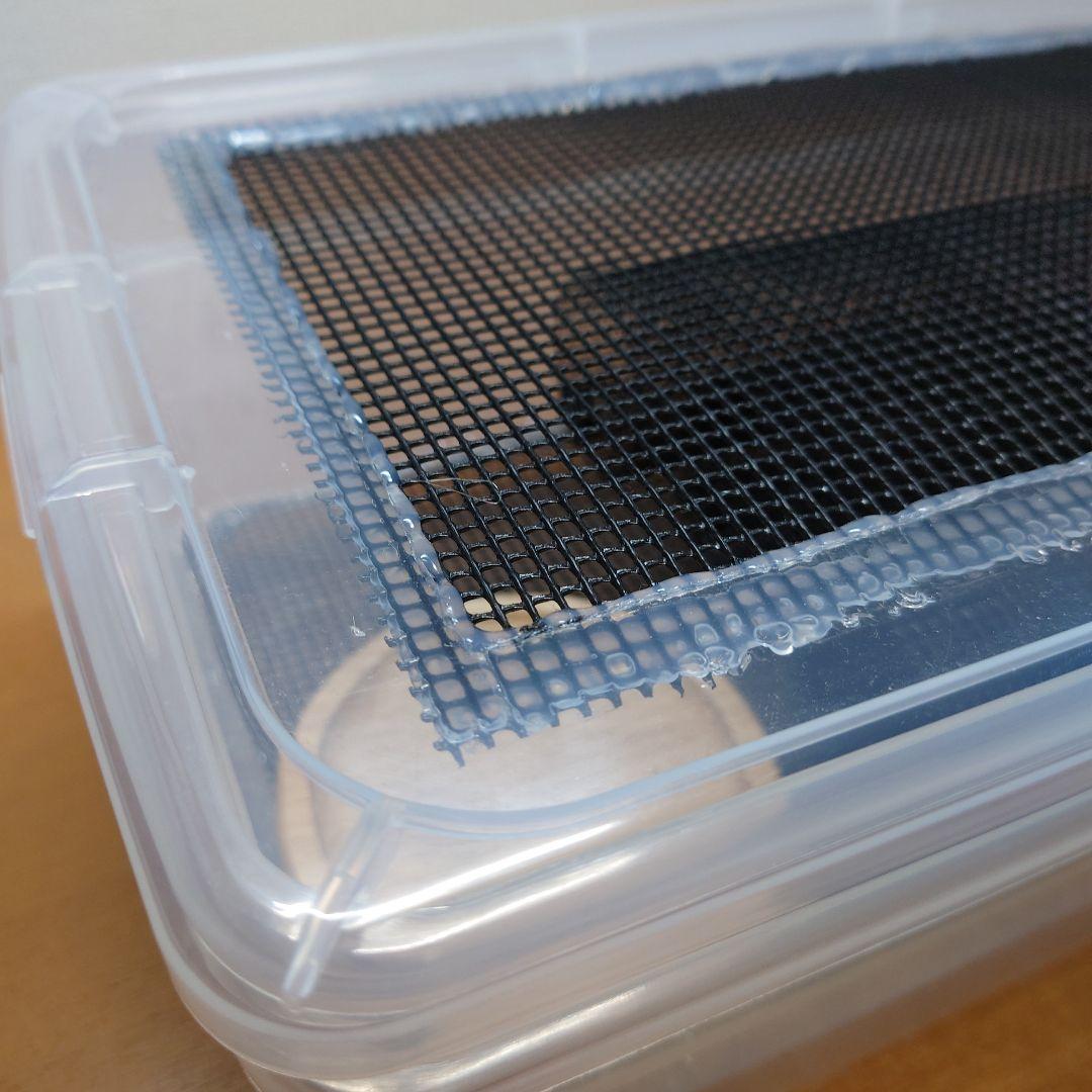 デュビア飼育ケージ Mサイズ 二重底上段メッシュ底構造 - メルカリ