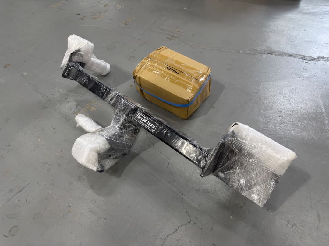 Global Tight ヒッチメンバー 未使用　ベンツGLS400d用 Global Tight（グローバルタイト） GLS400d用ヒッチメンバー MERCEDES