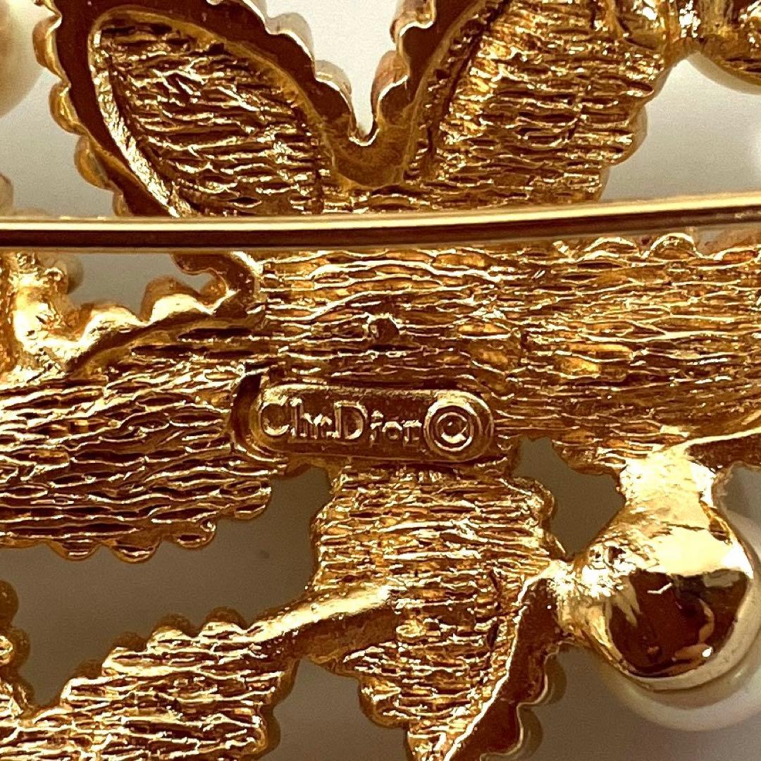 美品】クリスチャンディオール パール ラインストーン ブローチ - メルカリ