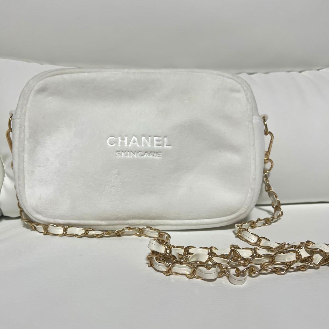 早い者勝ち♡CHANEL ノベルティ ポーチ チェーンバッグの通販はau PAY