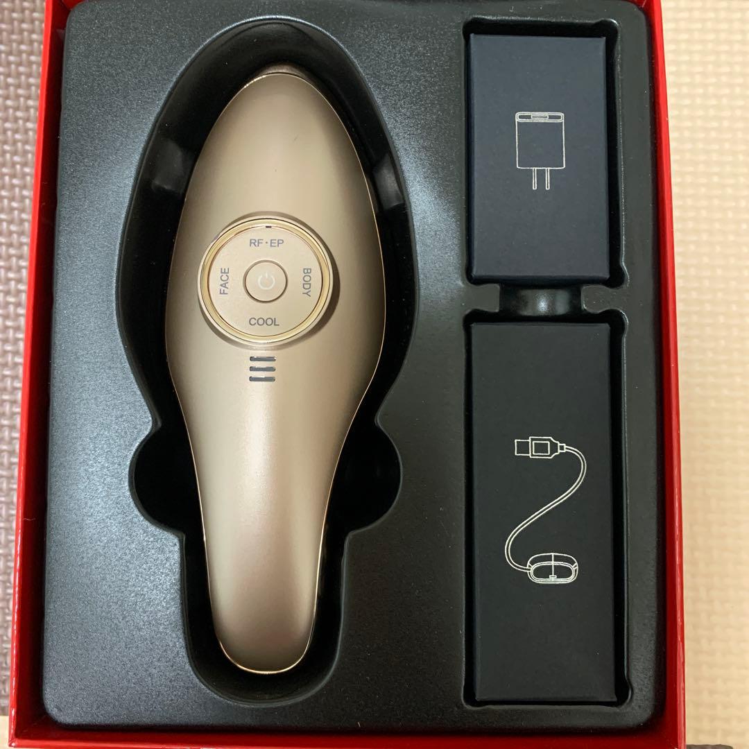 MEラボン Éclat 美顔器 本体・取扱説明書・充電器付きの通販はau PAY