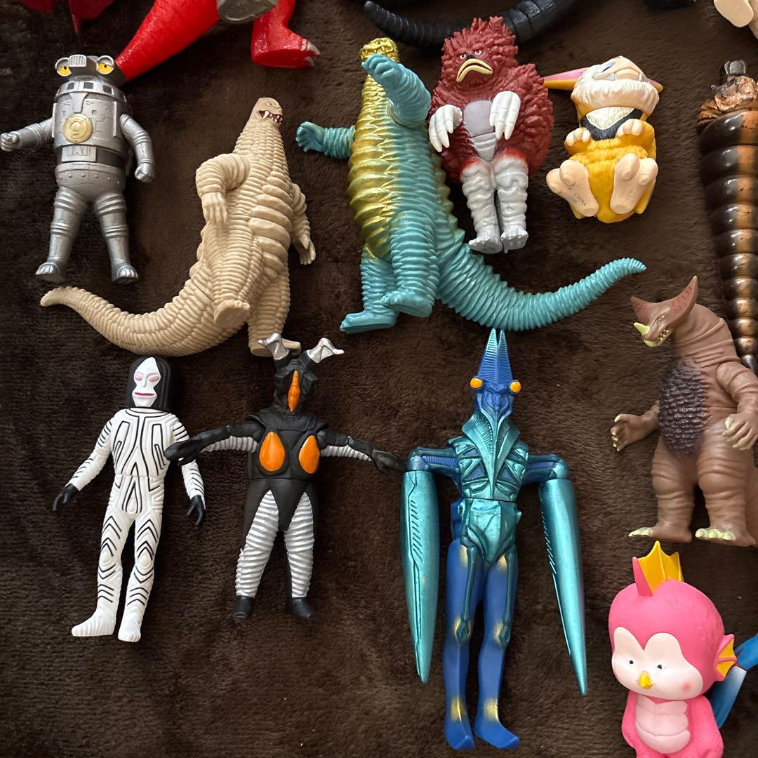 ウルトラマン 怪獣 ゴジラ ソフビ 21体セット - メルカリ