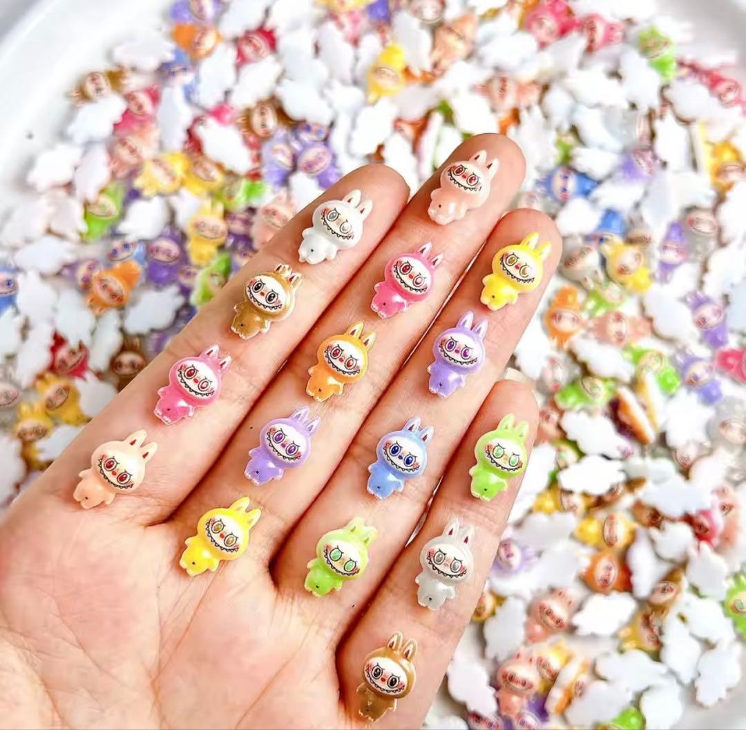 ネイルパーツ ラブブネイルパーツ ラブブ 夜光 各2個づつ18個 3Dパーツ