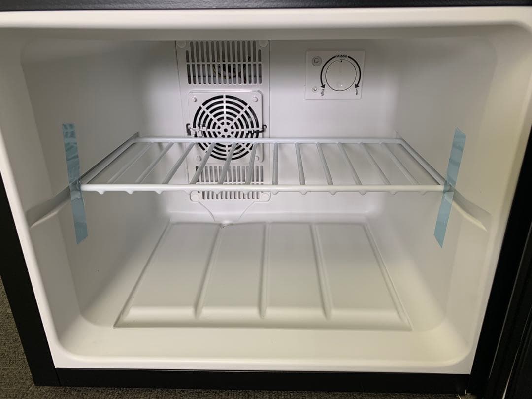 Peltism 17リットル 小型冷蔵庫 ブラック - メルカリ