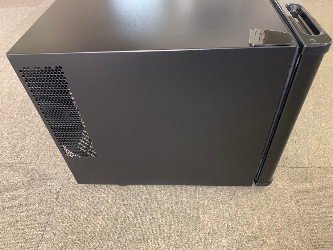 Peltism 17リットル 小型冷蔵庫 ブラック - メルカリ