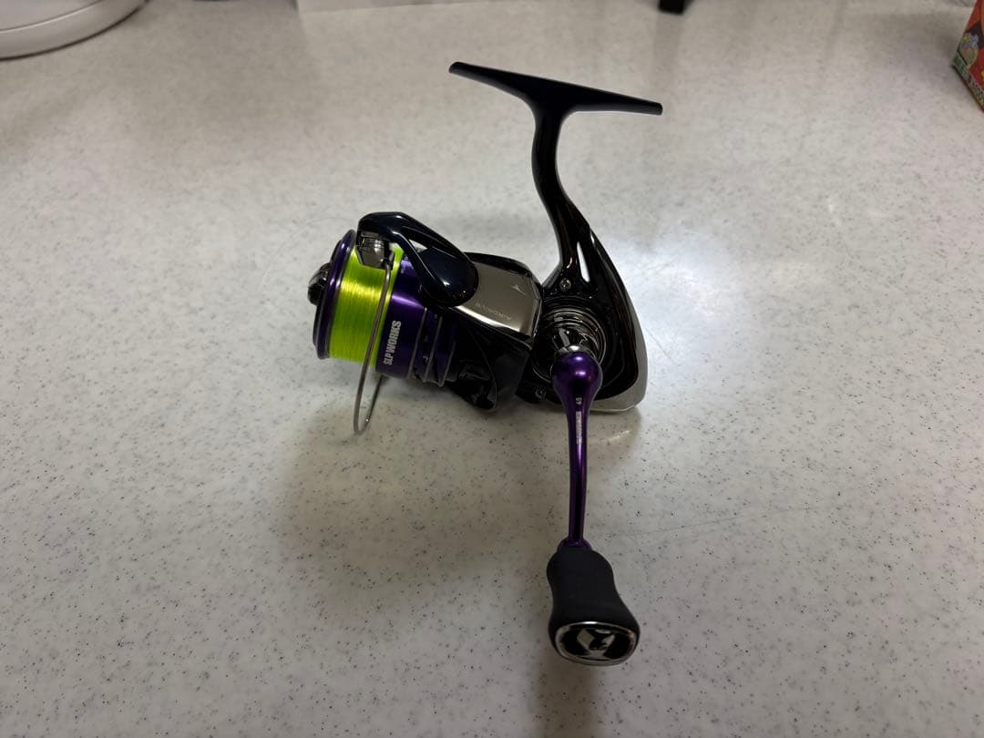 ダイワ レブロスLT2000S カスタム 最終値下げ - メルカリ