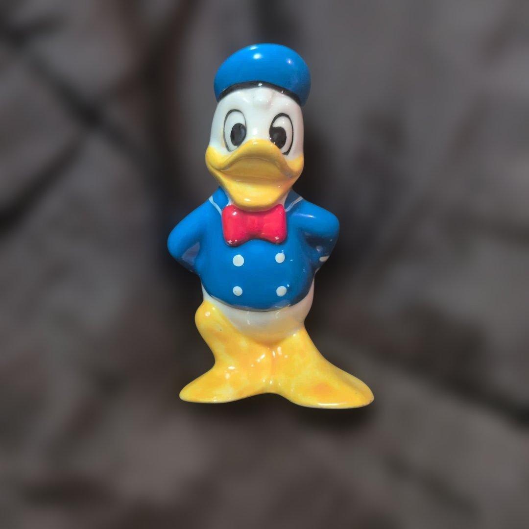 ドナルドダック 陶器フィギュア 約8センチ ディズニーランド 昭和