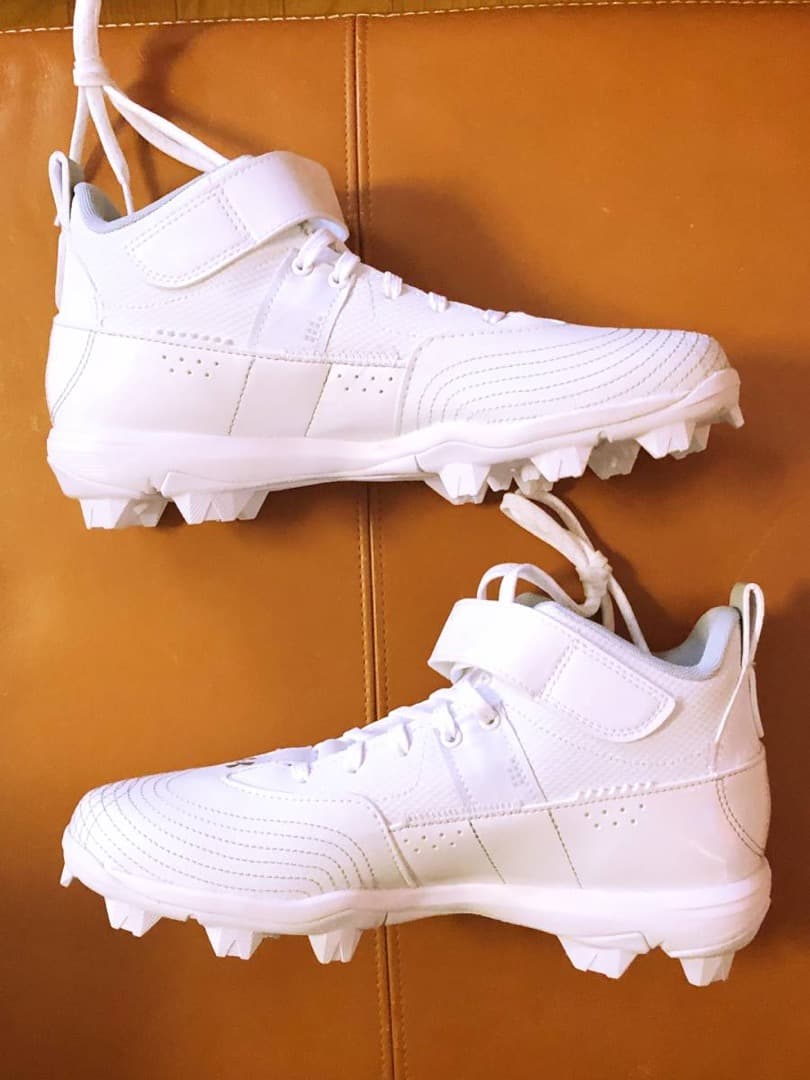 新品☆USA国内限定☆アンダーアーマー野球☆ハーパー7MidRm25.5cm