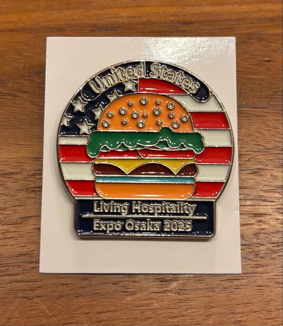 アメリカ館 ハンバーガー ピンバッジ 万博2025 - メルカリ