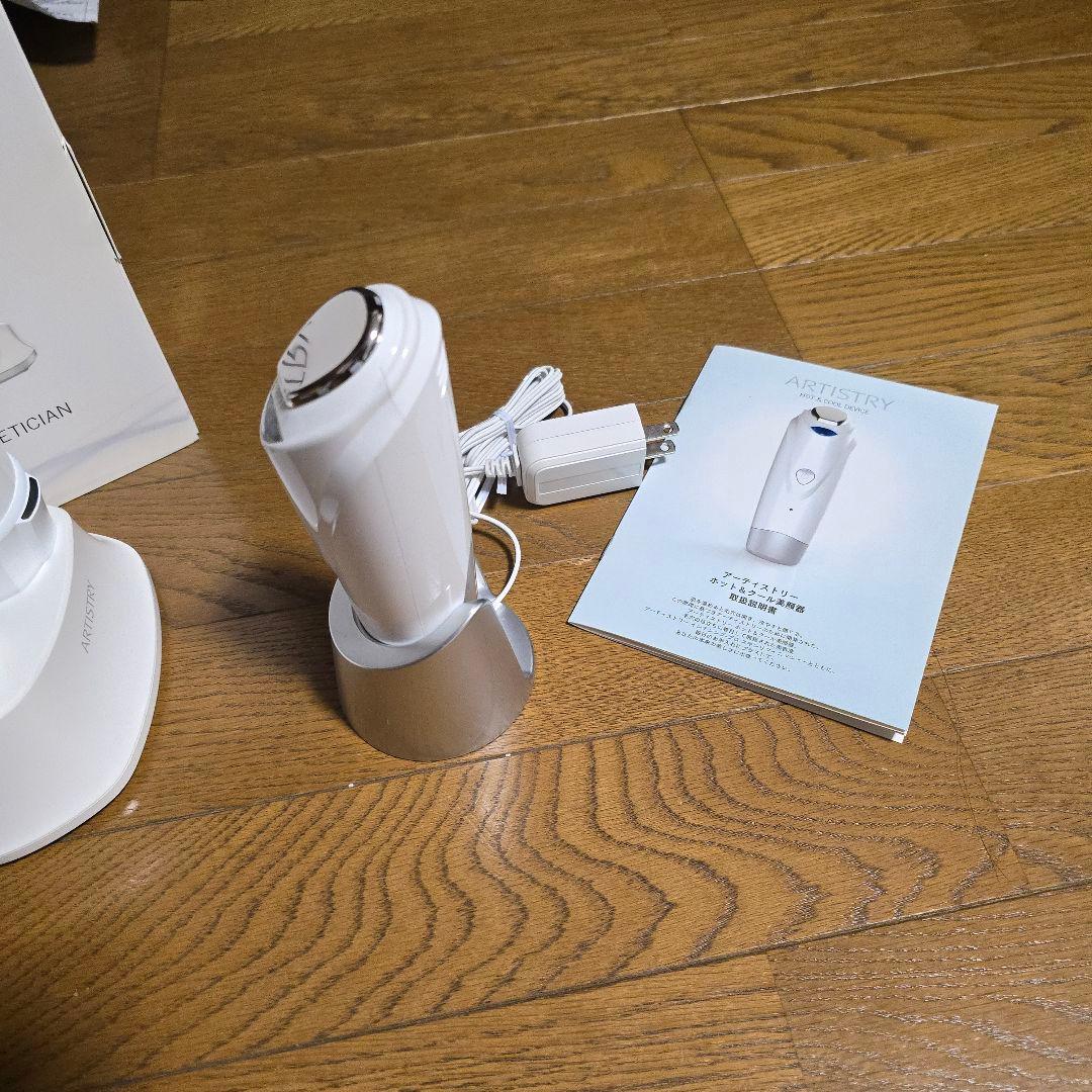 美品】ARTISTRY 美顔器 ARTISTRY 美顔器 EMSローラー アムウェイ