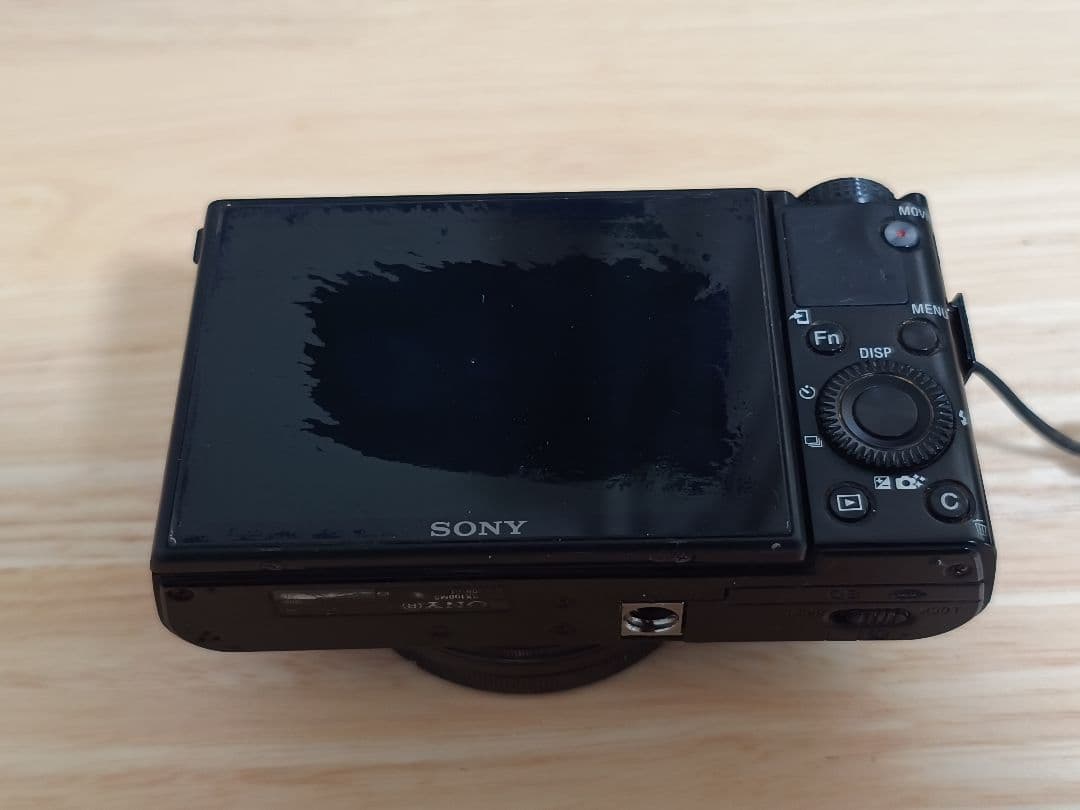 SONY DSC-RX100M3 デジカメ【動作問題なし・外観悪い】