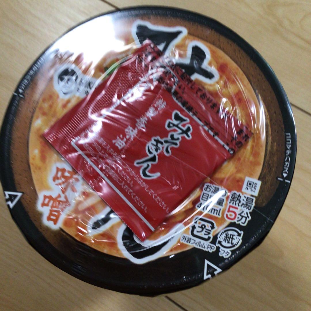 Nissin みそきん 濃厚味噌 賞味期限11月 2個まで対応 値下不可 - メルカリ