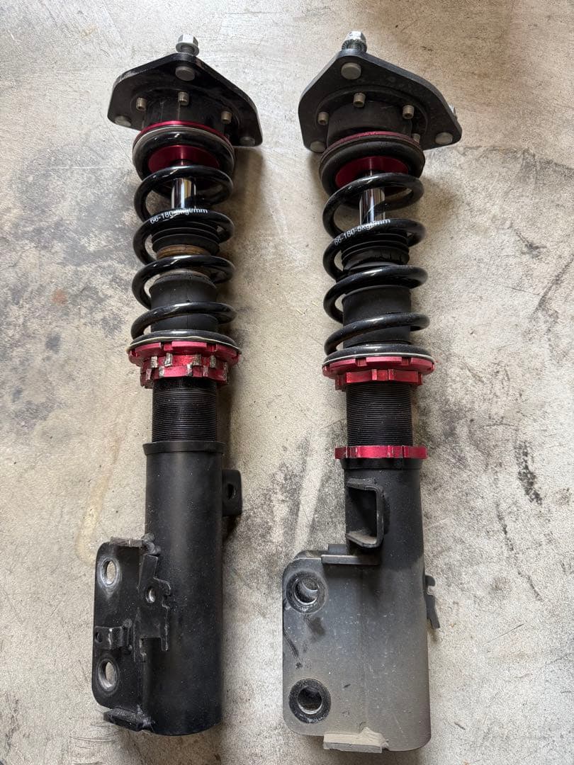 30プリウス　フロント車高調 滋賀 30プリウスの車高調キット取付(テイン フレックスZ)｜グーネット