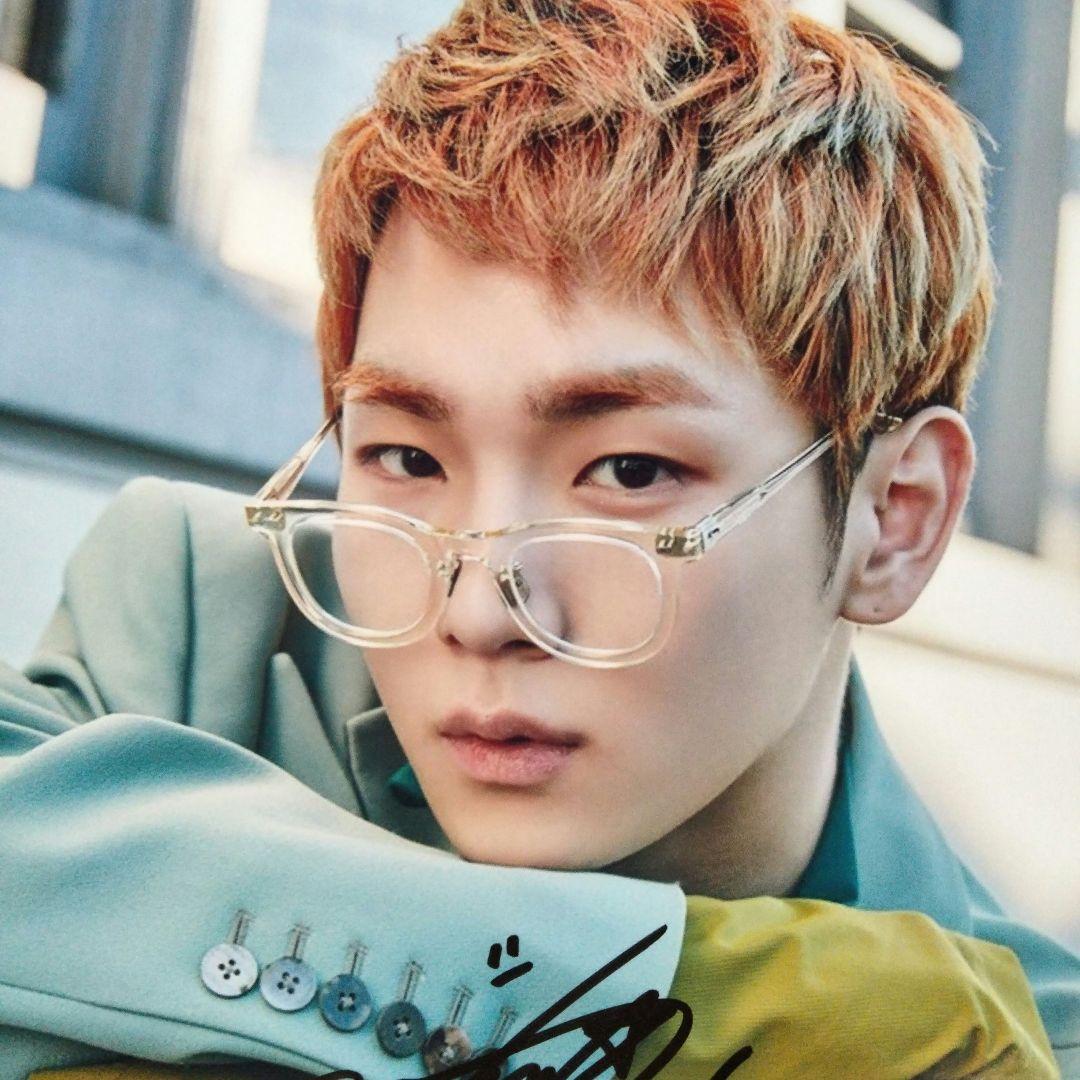 セール中…キー直筆サイン入り超大型写真…Key…SHINee… - メルカリ