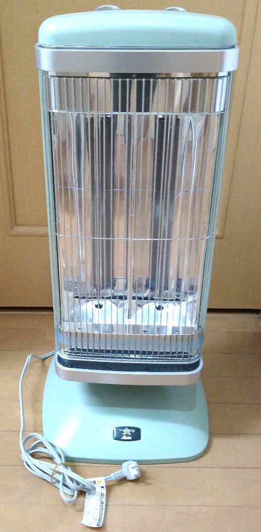 【未使用に近い】AEH-2G10BJ アラジン 遠赤グラファイトヒーター アラジン 冷暖房機器 【良品】遠赤グラファイトヒーター ブラック AEH