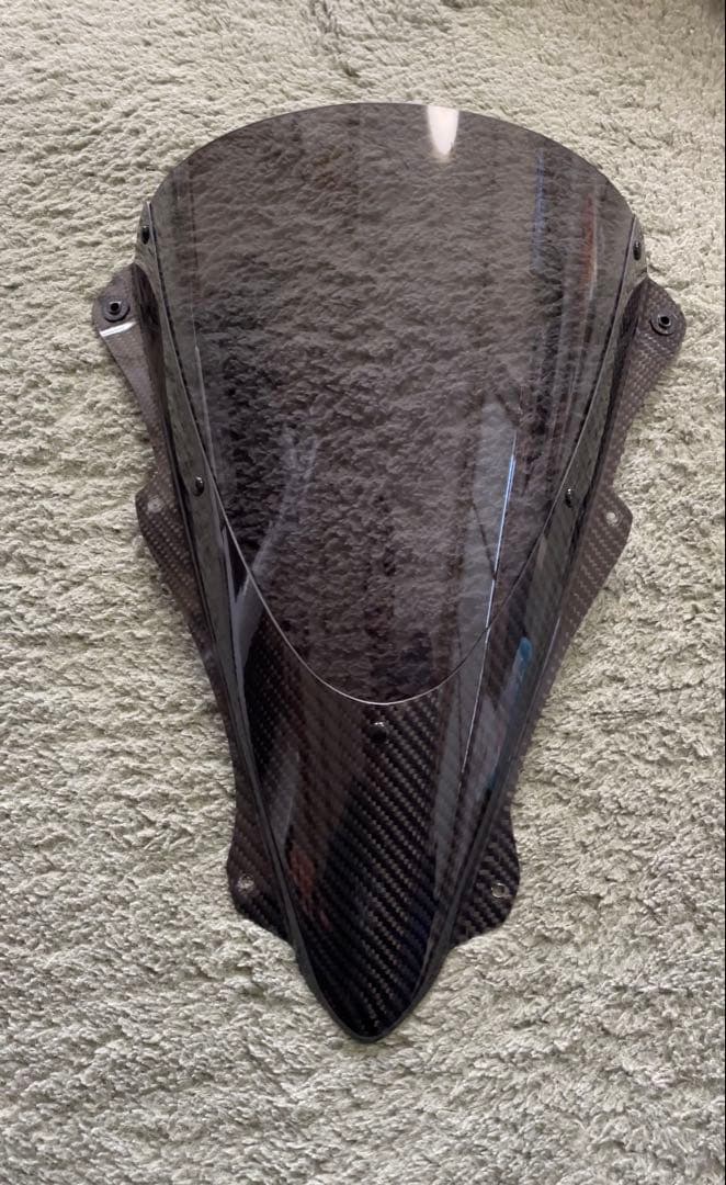 マジカルレーシングzx4r カーボントリムスクリーン　綾織りカーボン/スモーク マジカルレーシング ZX4R カーボントリムスクリーン 綾織りカーボン