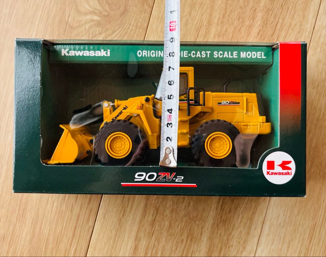 新品 カワサキ Kawasaki 90ZV-2 ホイールローダー フィギュア - メルカリ