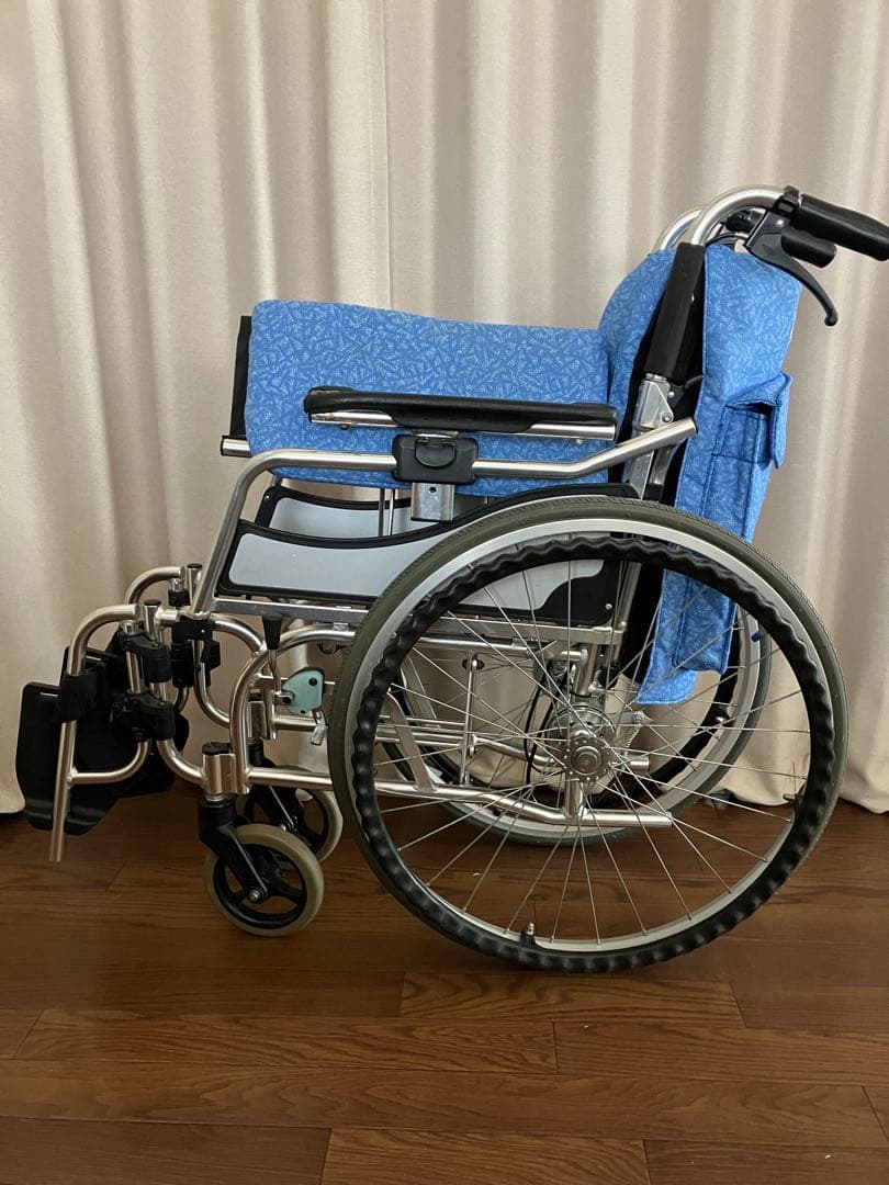 松永製作所 青色布地の車椅子 - メルカリ