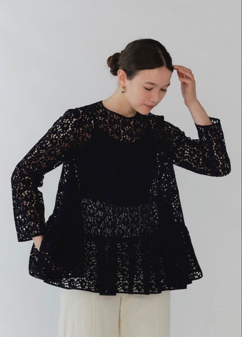 新品未使用】yori フロッキーレースティアードブラウス ネイビー 38