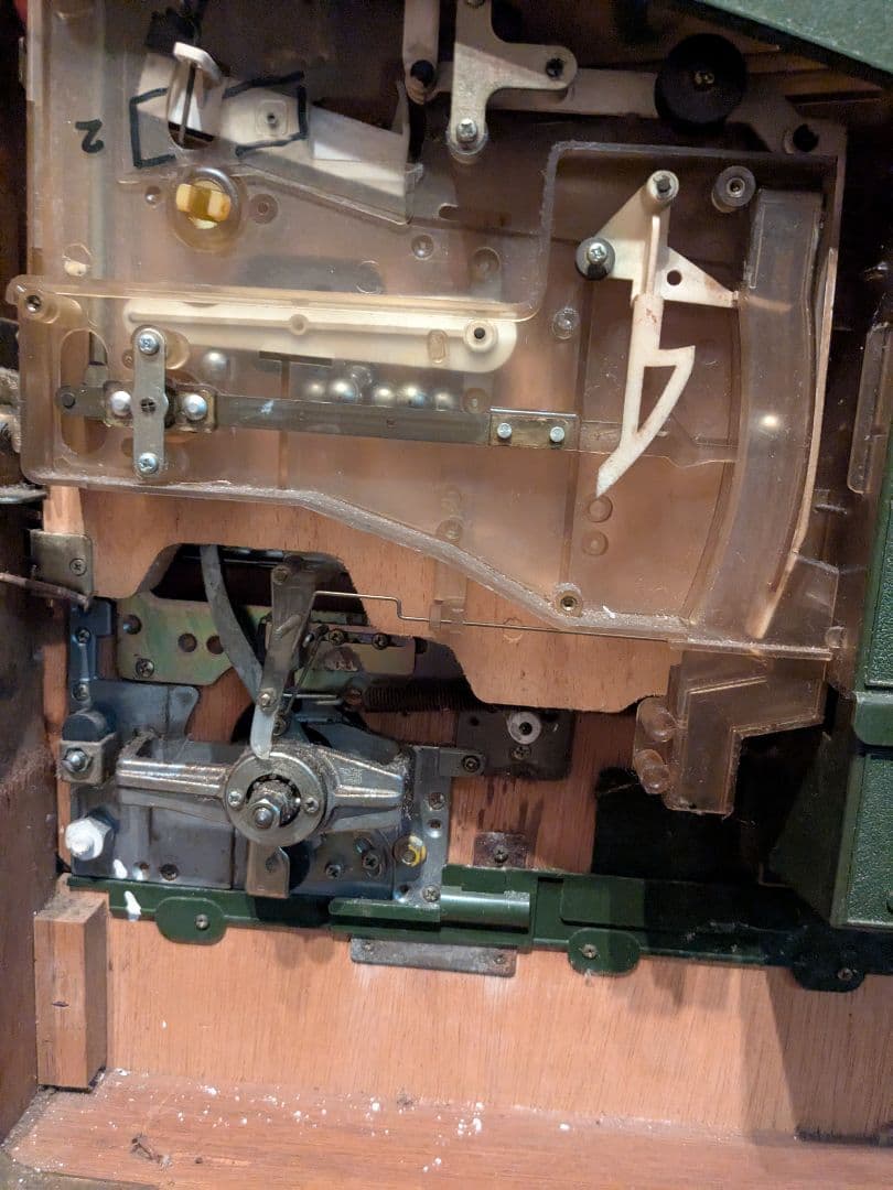 西陣 手打ち式パチンコ台 『白いカモメ』スーパーデラックス 昭和