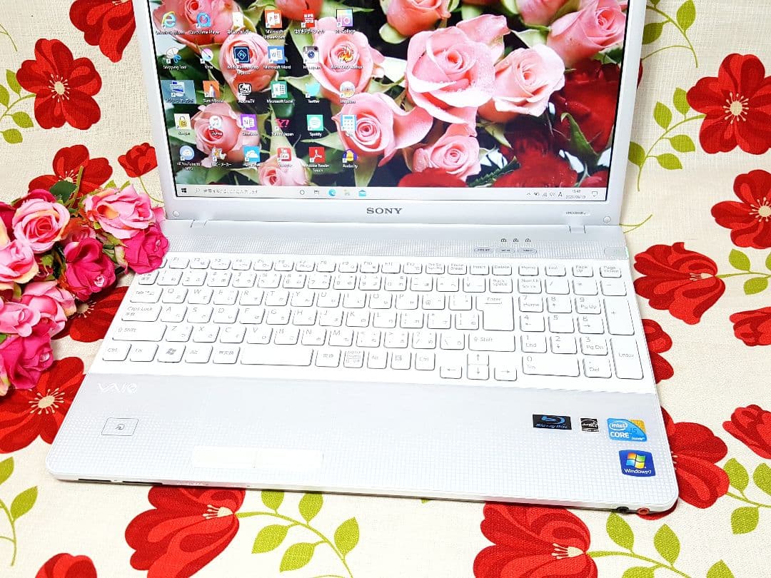 ☆ホワイト色☆SONY☆VAIO☆Win11☆SSD256GB☆Core-i3☆ - メルカリ