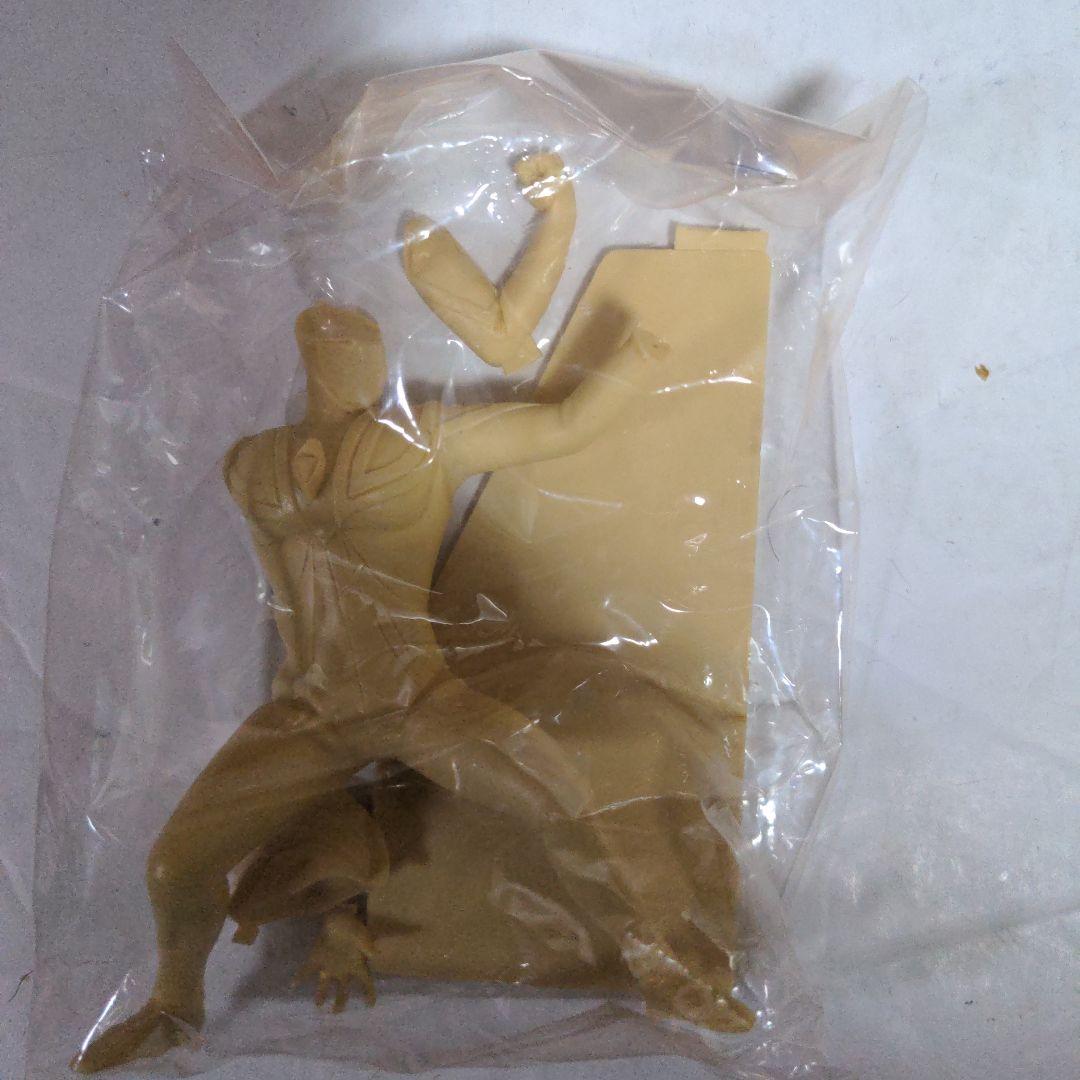 怪獣無法地帯 ウルトラマンアグル ガレージキット - メルカリ