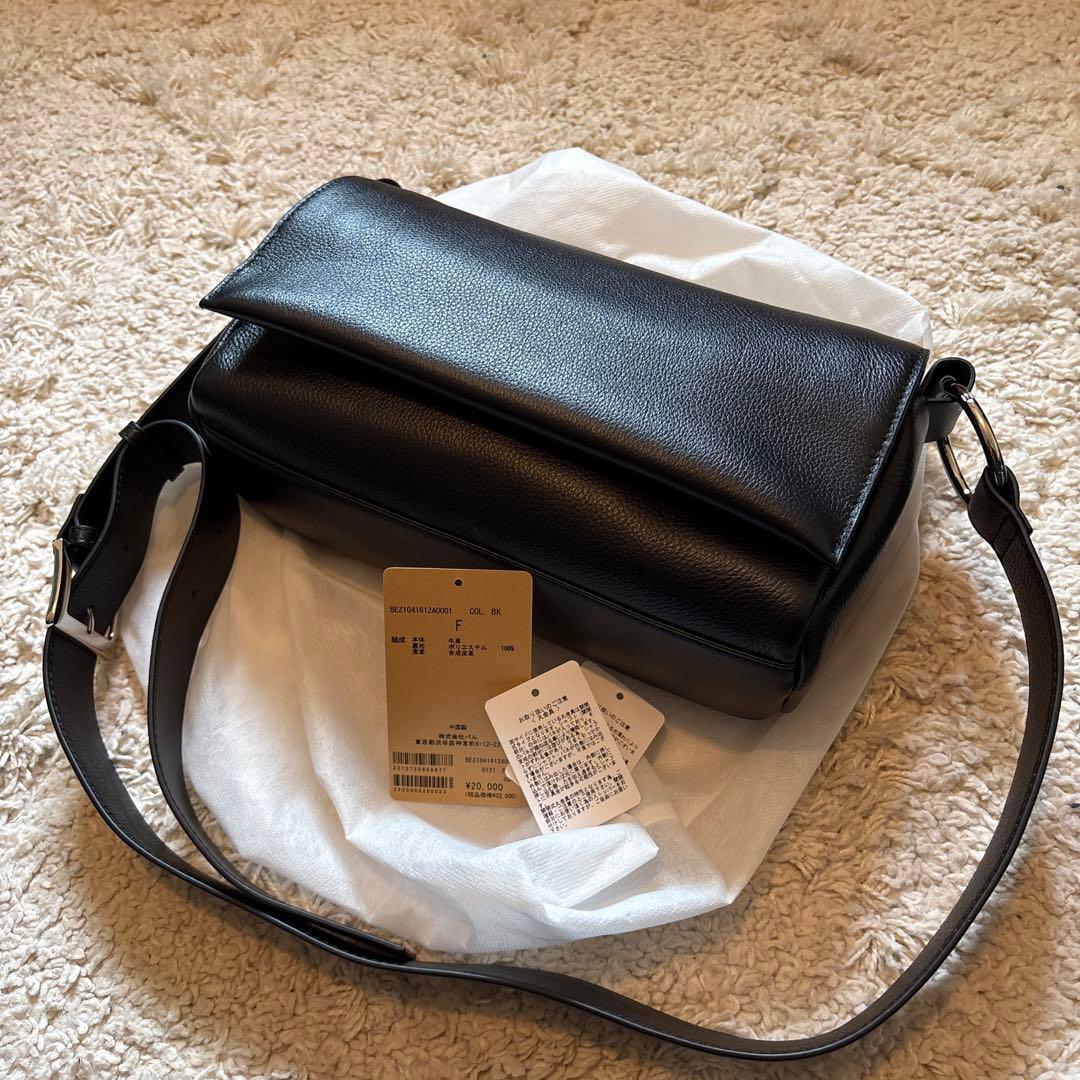 BEARDSLEYレザーボディーバッグ BEARDSLEY｜《本革》レザーボディバッグ | Rakuten Fashion(楽天