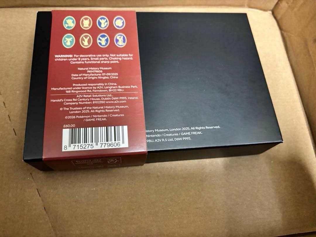 ポケモン イーブイ ロンドン自然史博物館限定 エナメルピンバッジ 8個