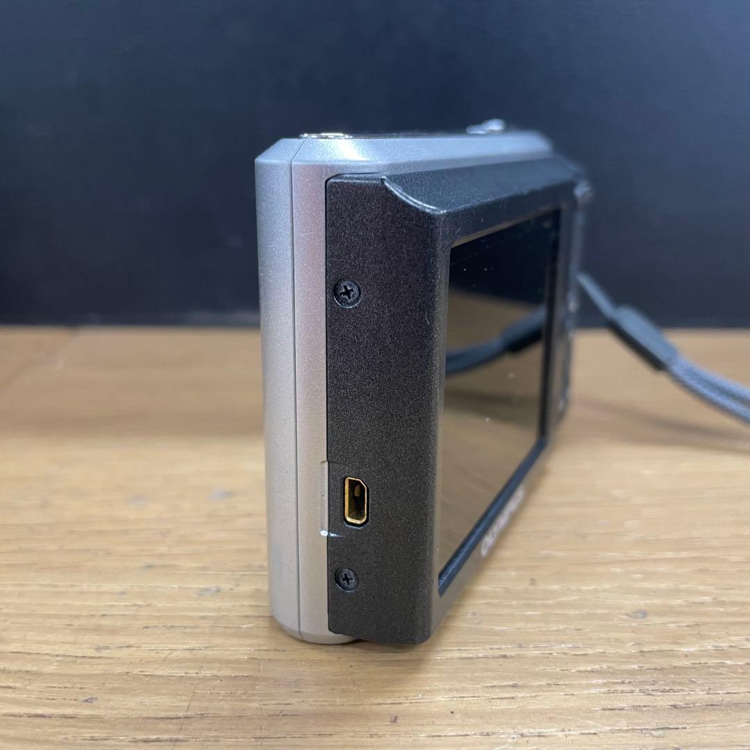 動作品 Olympus FE-47 コンパクトデジタルカメラ 単三電池式 - メルカリ