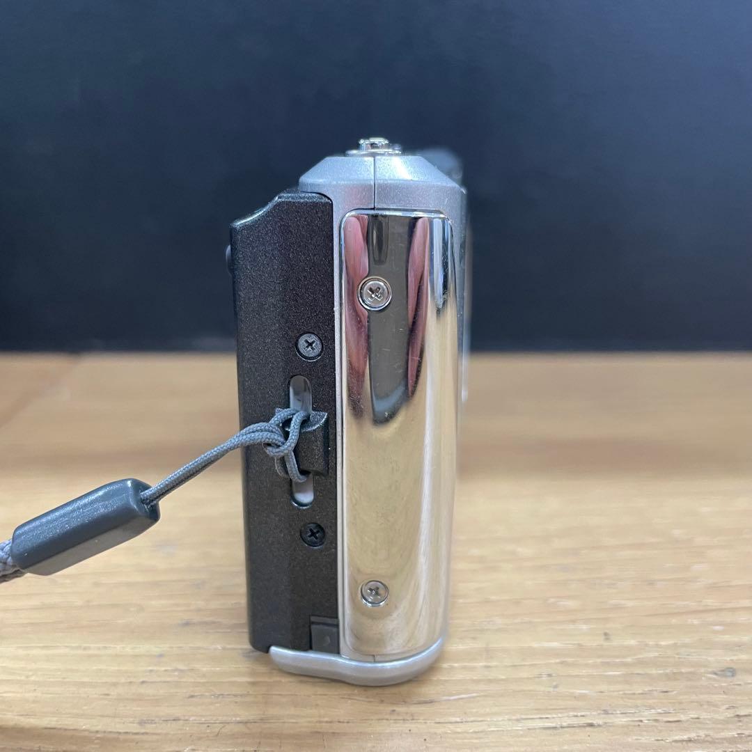 動作品 Olympus FE-47 コンパクトデジタルカメラ 単三電池式 - メルカリ