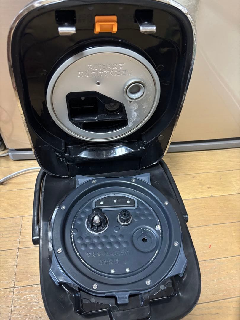 象印 炎舞炊き 圧力IH炊飯ジャーNW-JU10 -2019年製