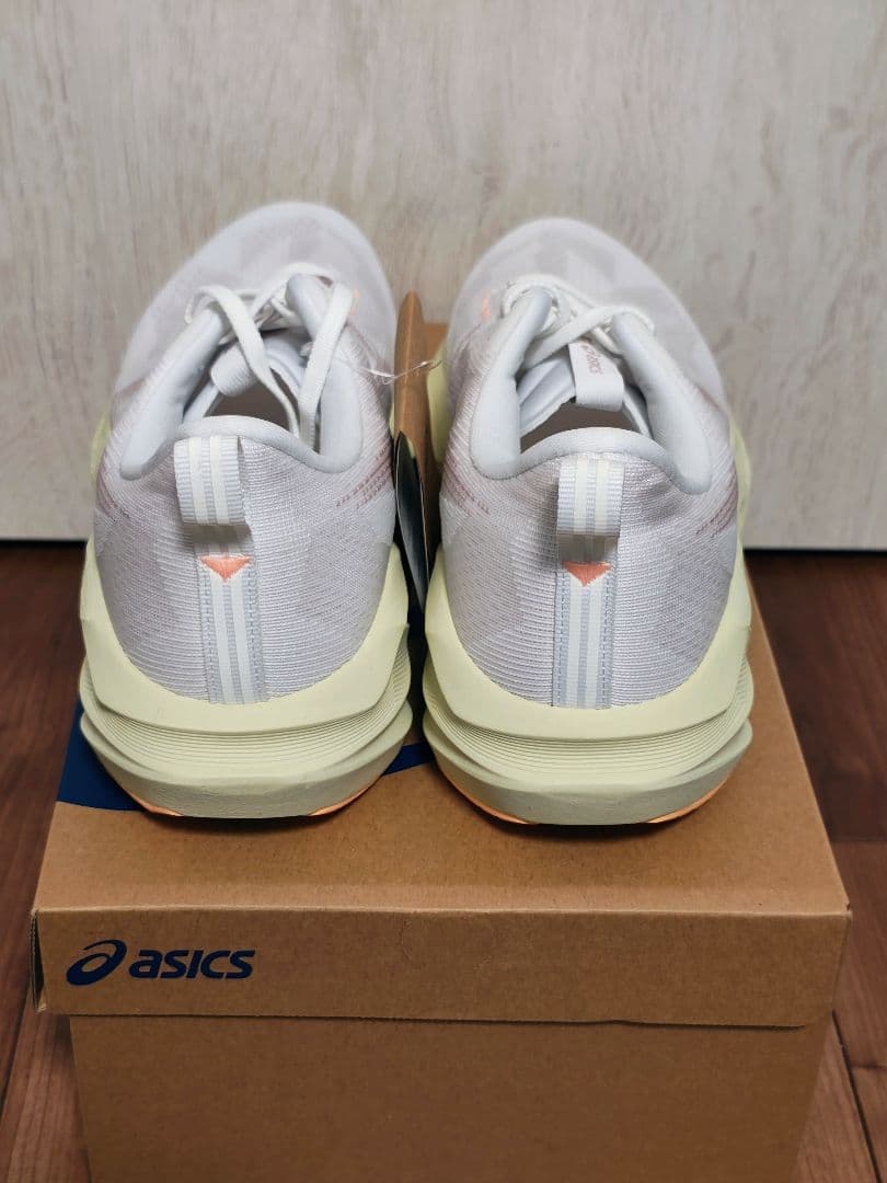 【新品未使用】アシックスASICS NOVABLAST5 28.0cm