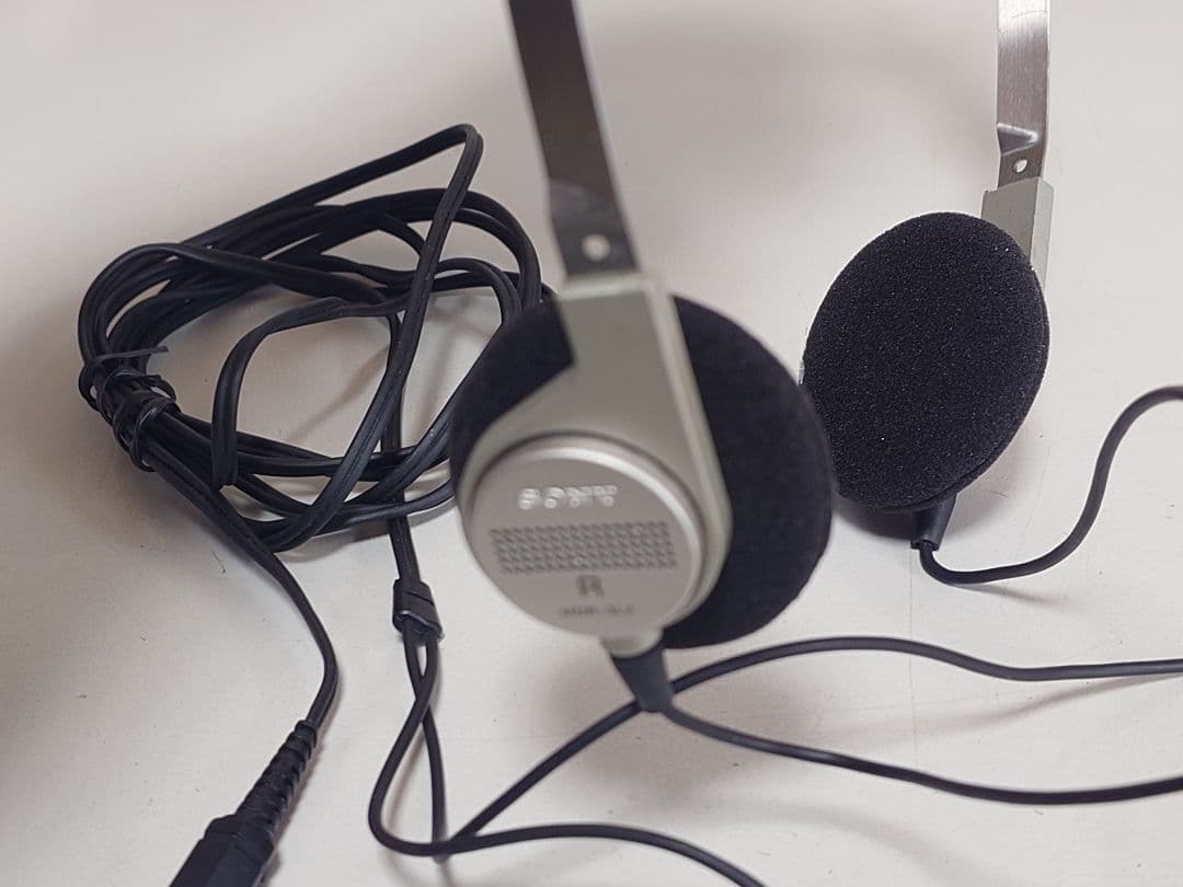 SONY 初期ウォークマン用レトロヘッドフォン 高音質 MDR-3L2 ジャンク