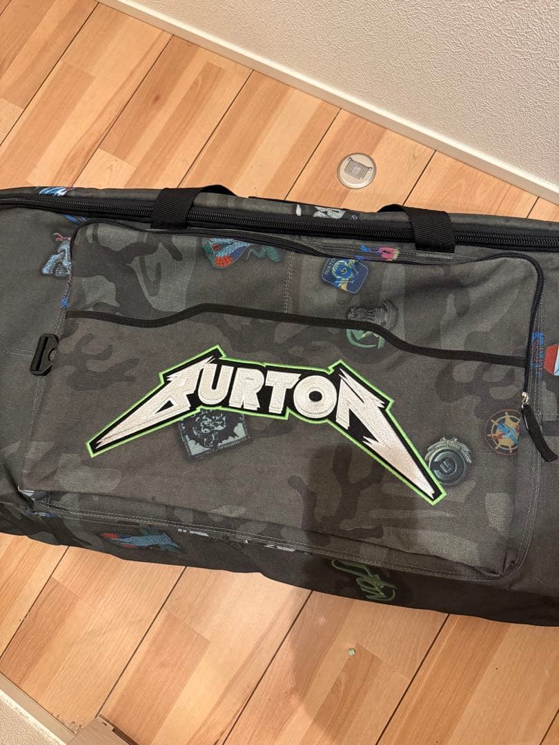 BURTONスノーボードキャスター付ケース スノーボードバッグ - メルカリ