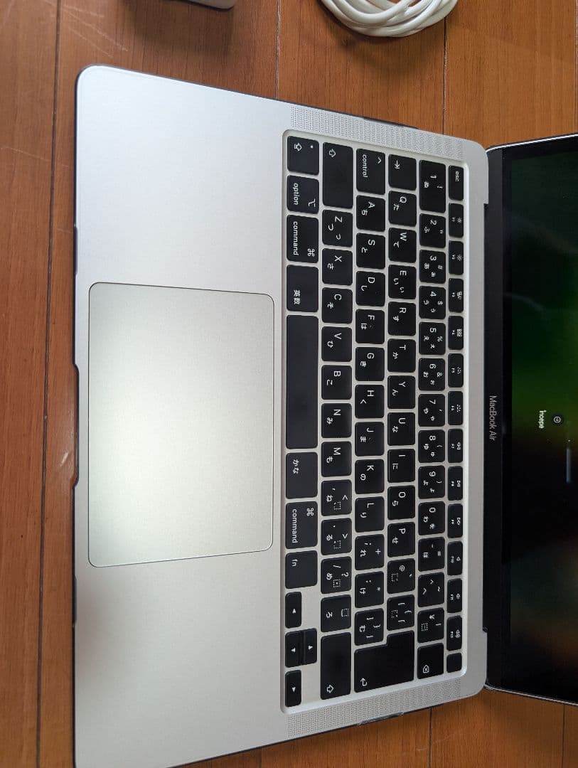Apple MacBook Air M1 シルバー 本体 充電器付き カバー付の通販はau