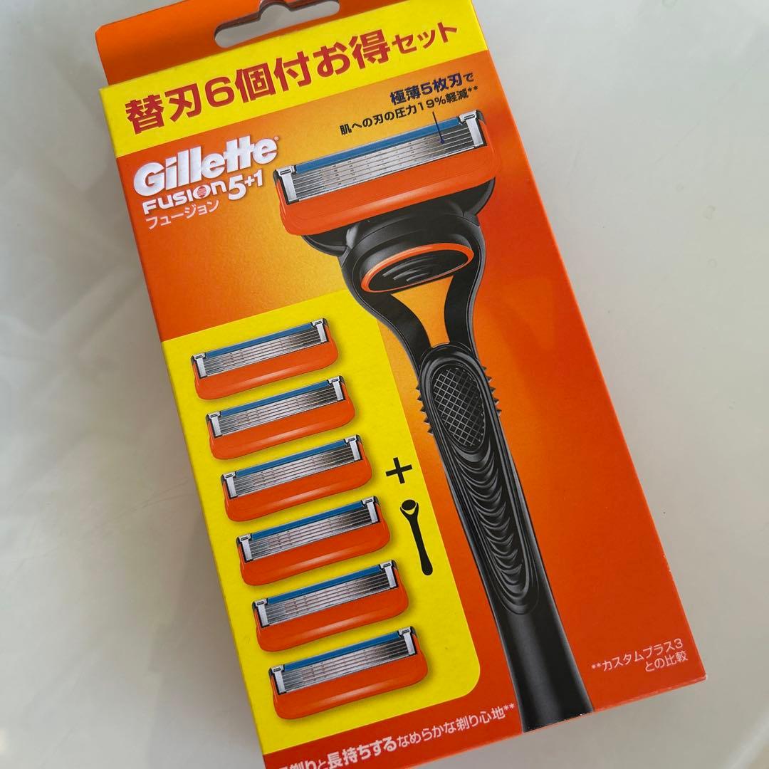 Gillette Fusion 5+1 メンズ剃刀セット - メルカリ