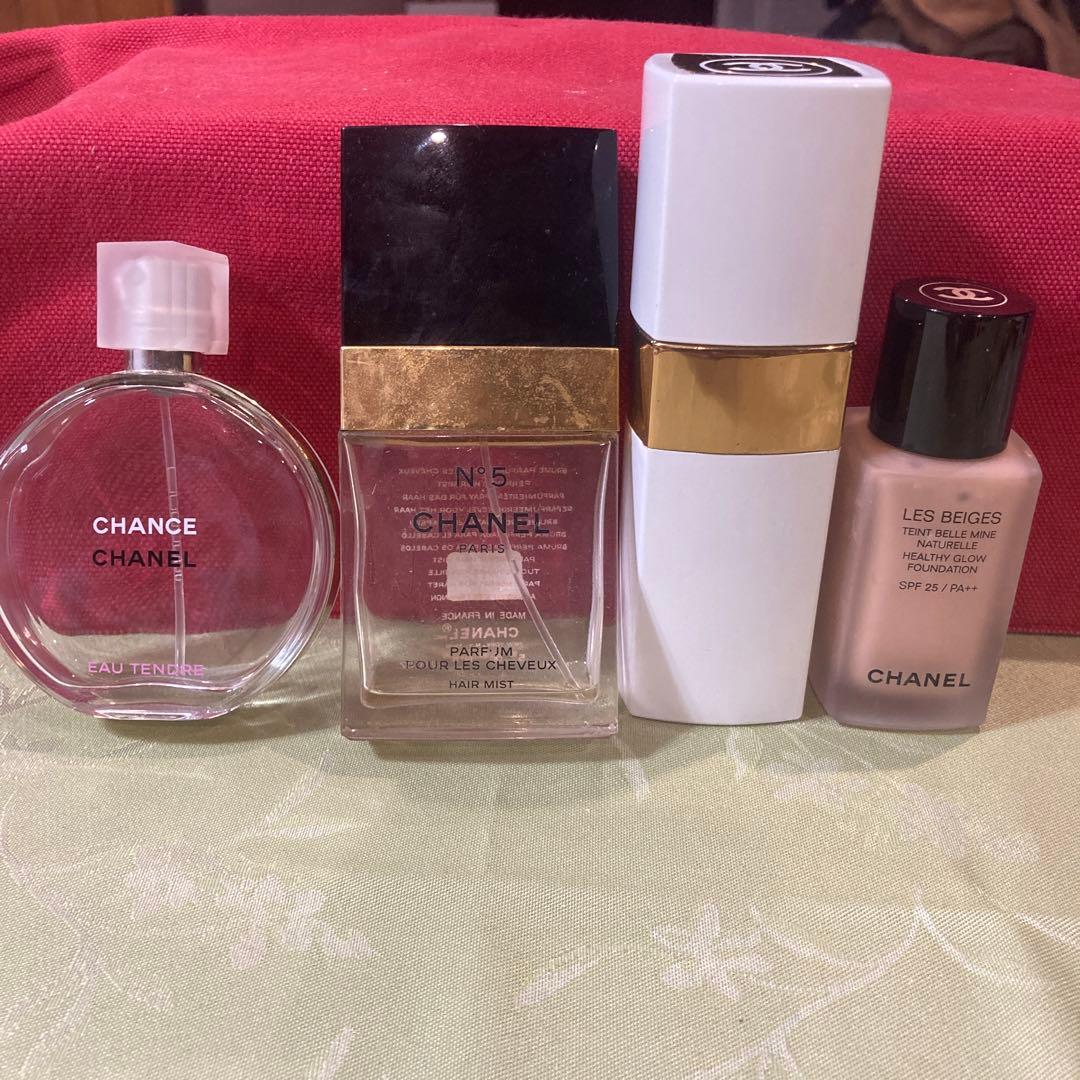 CHANEL N°22オードトワレ、リキッドファンデーション シャネル / レ ゼクスクルジフ シャネル N°22 オードゥ トワレット