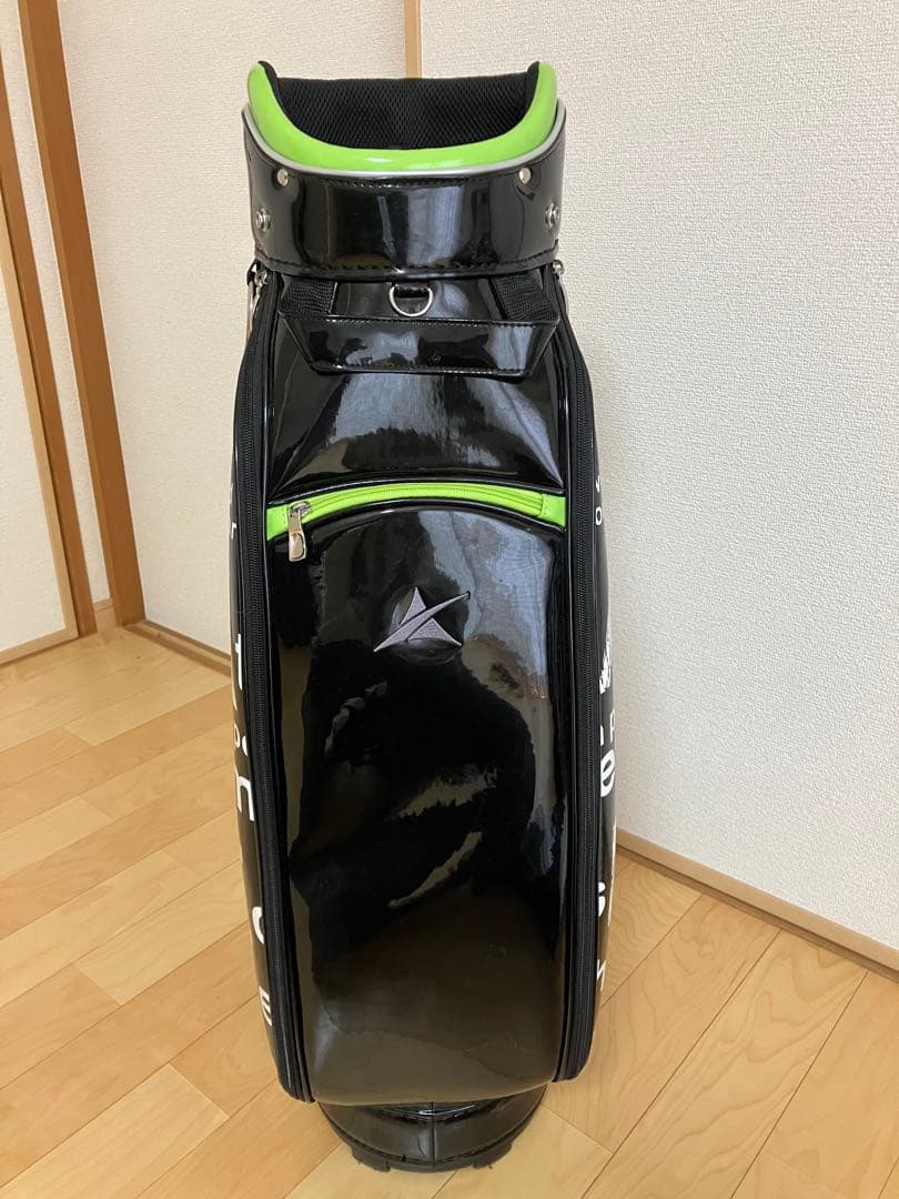 値下！ゴルフ キャディバッグ アクセル メンズ エナメル系 AXEL - メルカリ