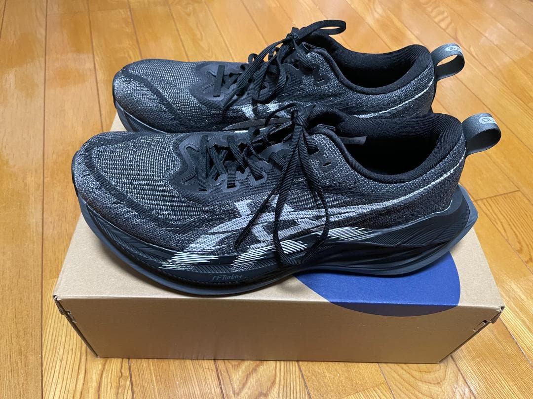 アシックス スーパーブラスト2 26.0cm superblast 2 - メルカリ