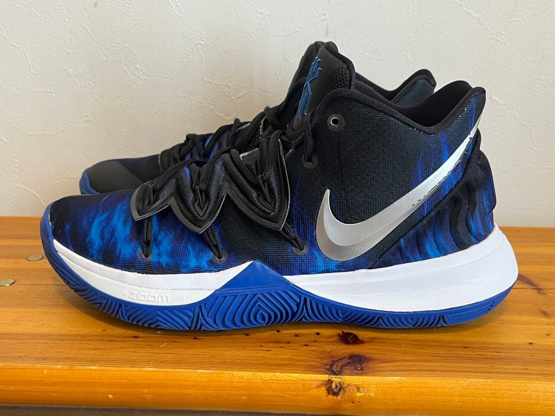 シューズ(男性用) NIKE KYRIE5 DUKE Nike Kyrie 5 