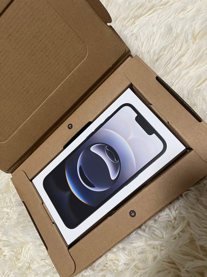 新品未開封　iPhone16e 128GB ブラック iPhone [新品未開封] Apple iPhone16e 128GB ブラック MD1Q4J/A SIM