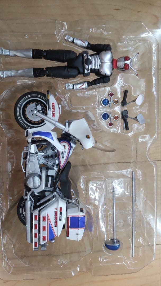 S.H.Figuarts 仮面ライダースーパー1 Vマシーンセット