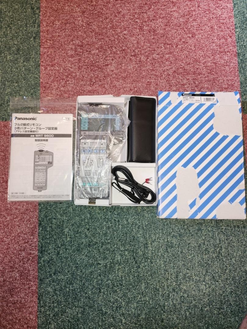 Panasonic WRT9600 未使用品 Panasonic（パナソニック） WRT9600K 在庫限り フル2線式リモコン小形