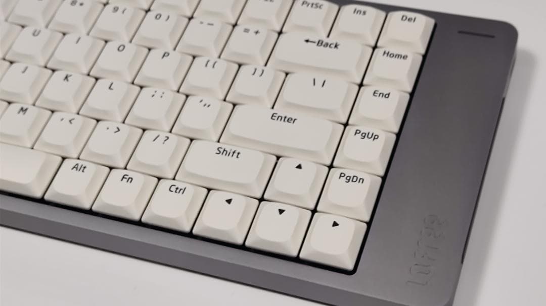 ☆特別限定カスタム☆LOFREE FLOW2グレー（84キー） × 静音ピンク軸