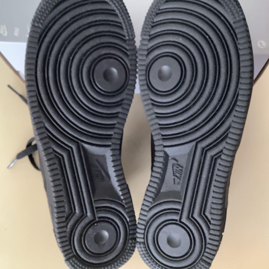 ナイキ エア フォース 1 LE GS ブラック　23.5cm