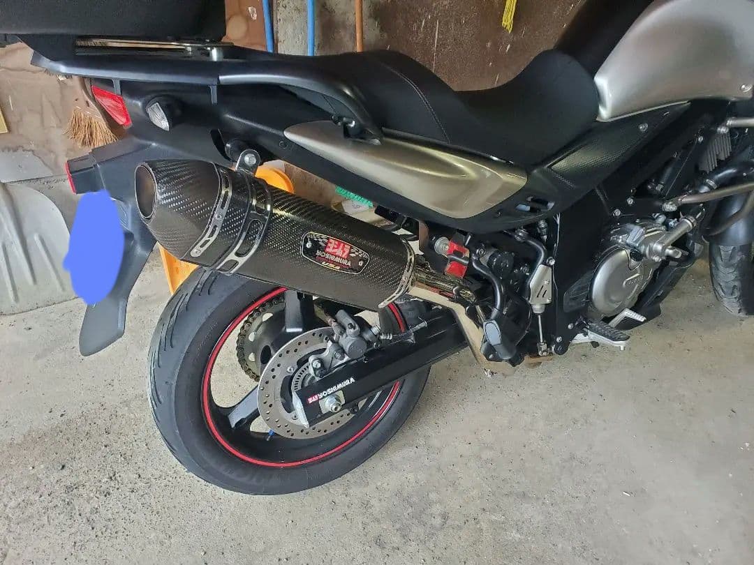 USヨシムラ用カーボンファイバー製マフラー Vストローム650 VP56A