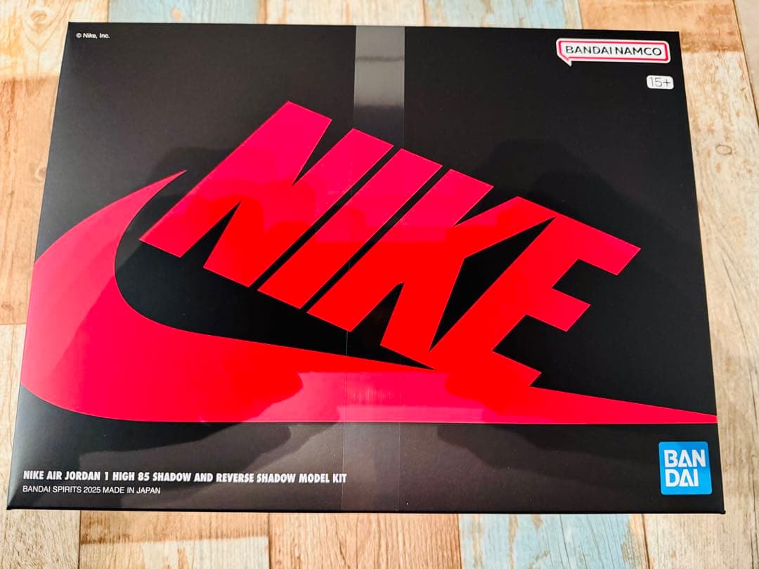 NIKE AIR JORDAN 1 HIGH 85 SHADOW プラモデル NIKE AIR JORDAN 1 HIGH 85 SHADOW AND REVERSE MODEL KIT フィギュア