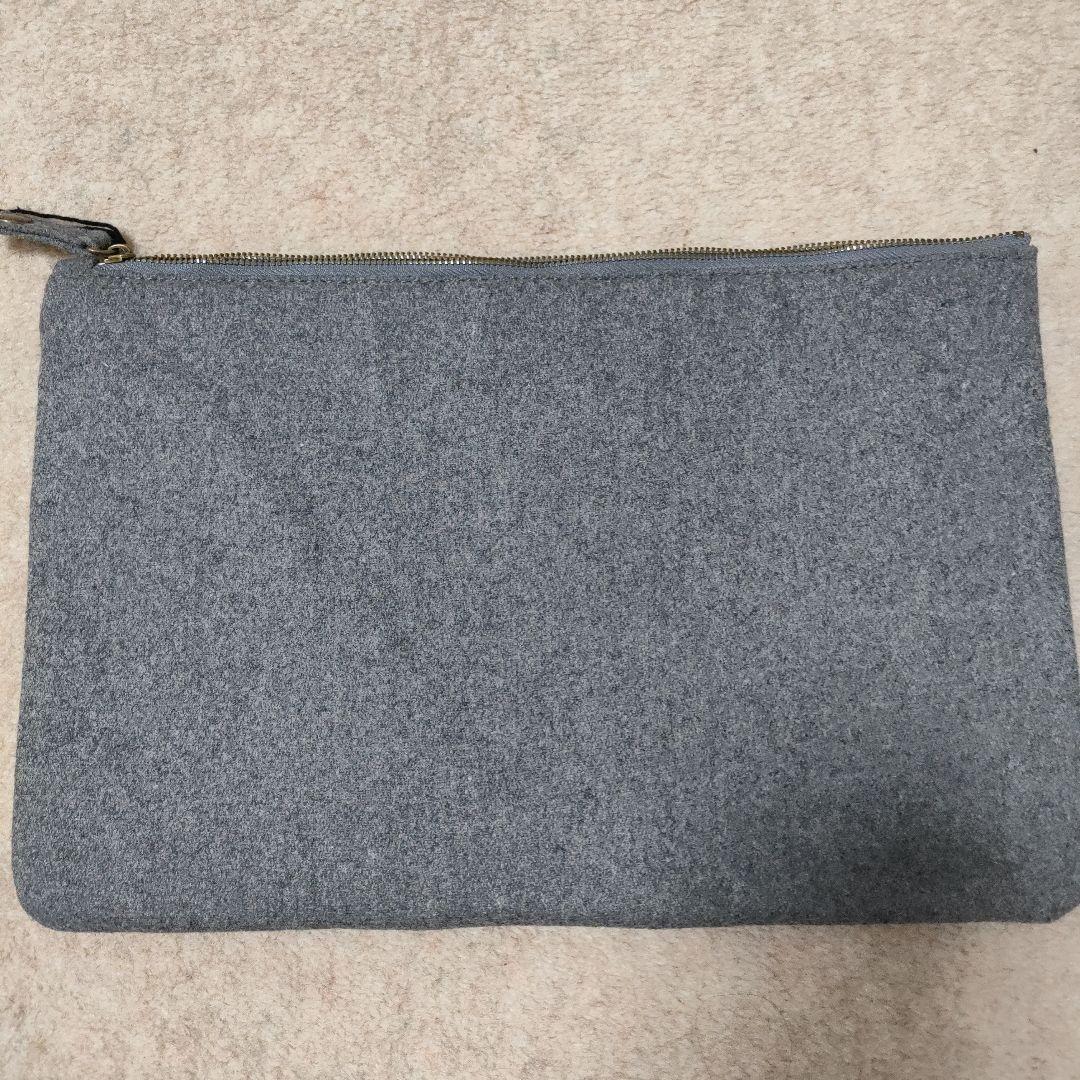 コンランショップ グレー ストライプ クラッチバッグ約34cm - メルカリ