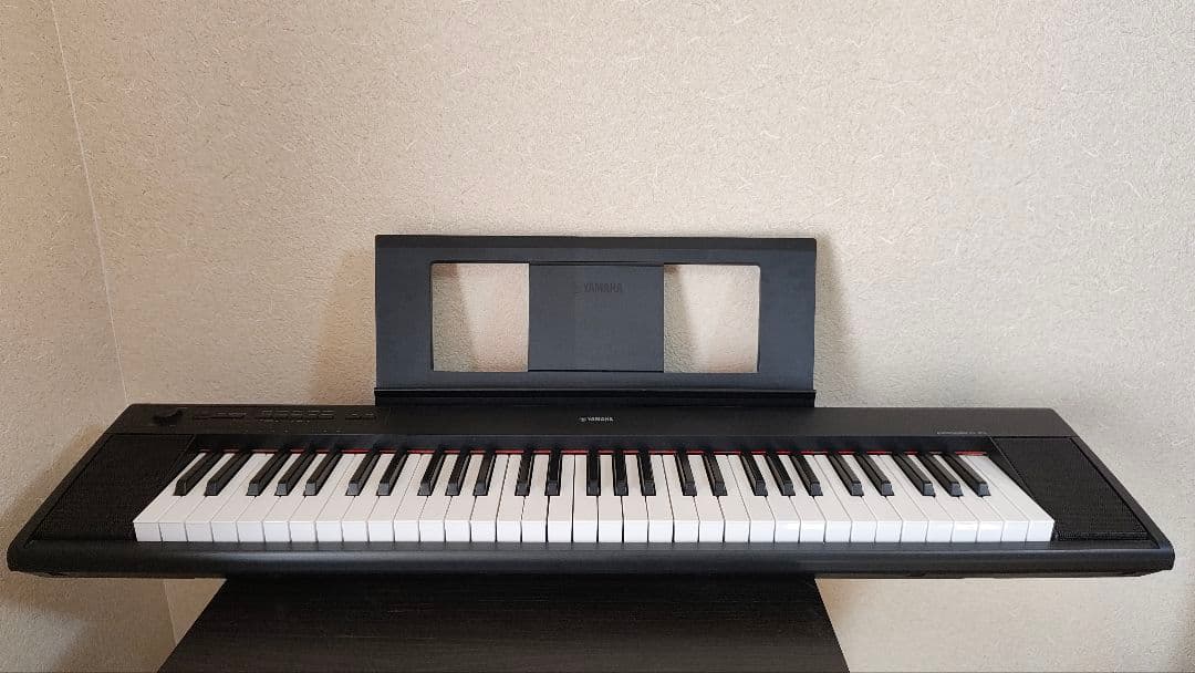 美品 ヤマハ YAMAHAキーボード piaggero ブラック NP-12B Amazon | ヤマハ YAMAHA 電子キーボード piaggero ブラック NP-12B