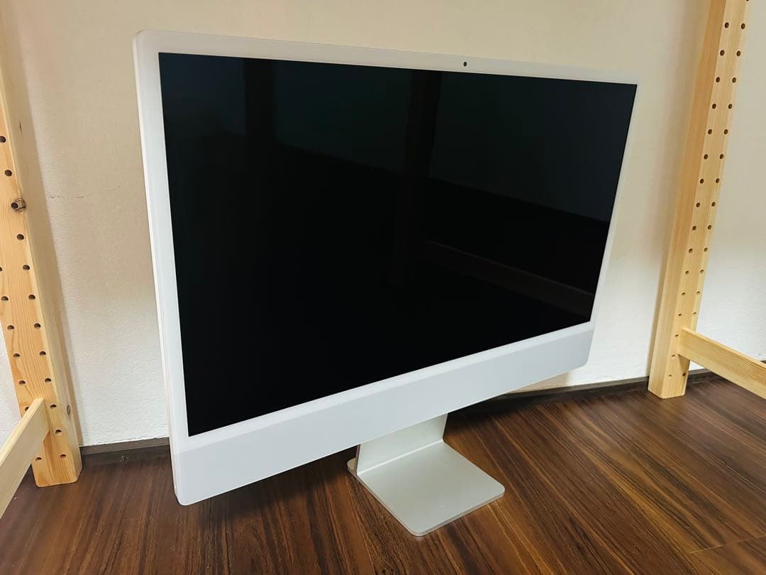 大幅値下げ！iMac 24 ほとんど使用せず。 ASCII.jp：【在庫処分？】公式より安いってどういうこと？ M4搭載24
